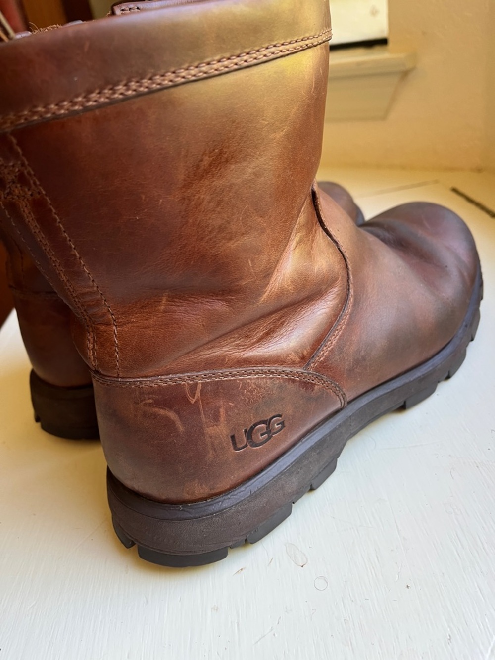 UGG Men’s Brown Leather Zip Ankle Boots - Picture 2 of 11